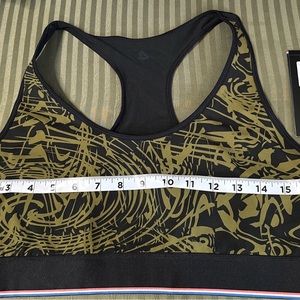 NWT XL Fourlaps Circuit Sports Bra